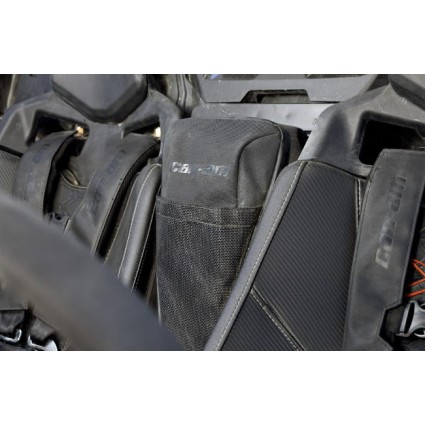 Geanta intre scaune Can-Am Maverick R Geanta intre scaune Can-Am Maverick R