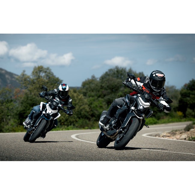 CFMOTO 450NK ABS
