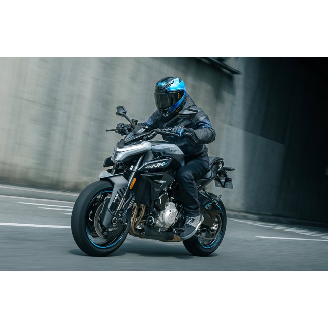 CFMOTO 675NK ABS