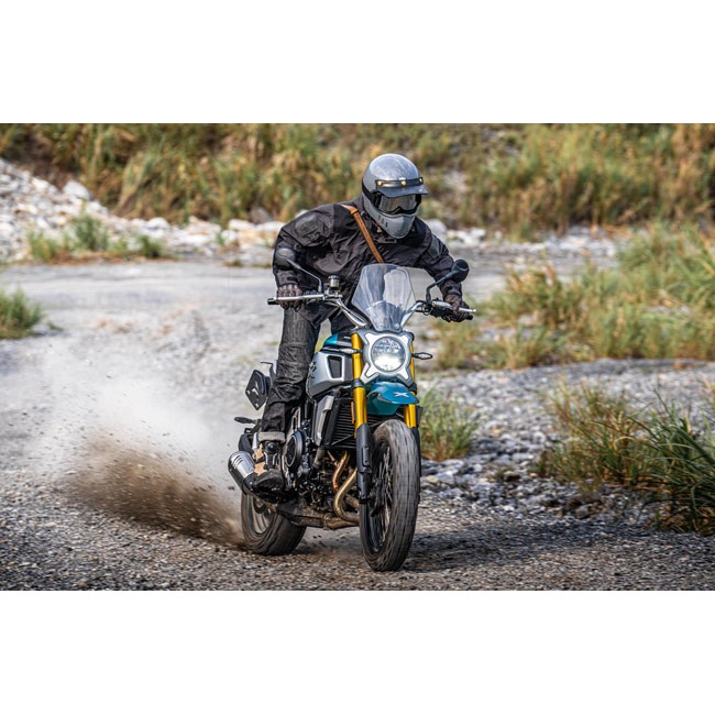 CFMOTO 700CL-X Adventure
