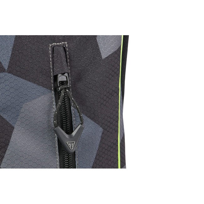 Rucsac moto Hidratare 2L Triumph Racing Rucsac moto Hidratare 2L Triumph Racing