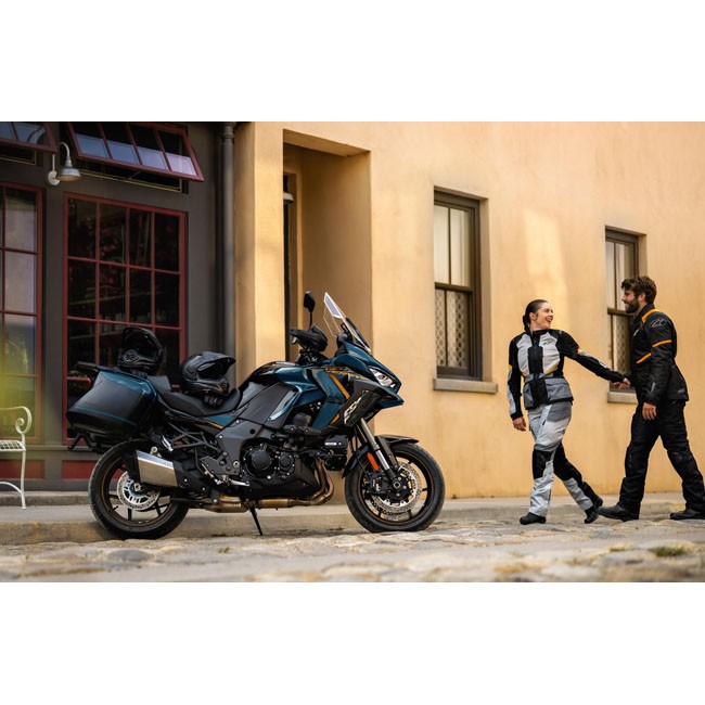 Kawasaki Versys 1100 SE Kawasaki Versys 1100 SE
