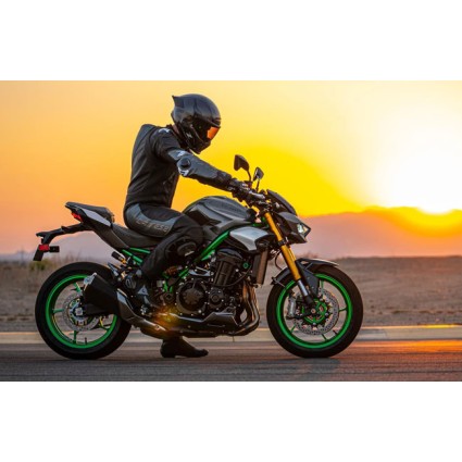 Kawasaki Z900 SE MY2026