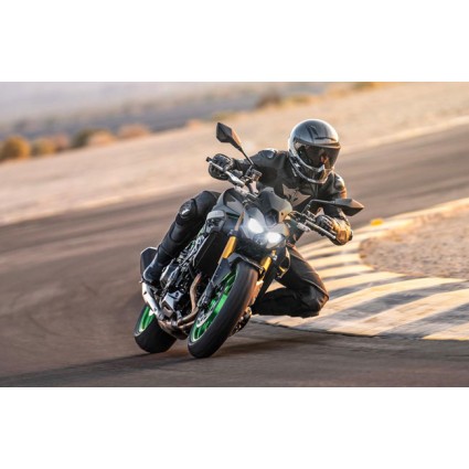 Kawasaki Z900 SE MY2026