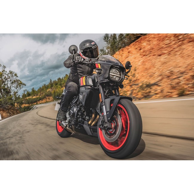 Suzuki GSX-8TT M6 Suzuki GSX-8TT M6