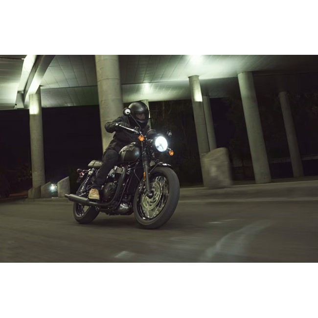 Triumph Bonneville T120 Black