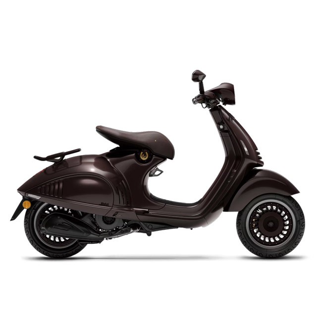 Vespa 946 Horse 125