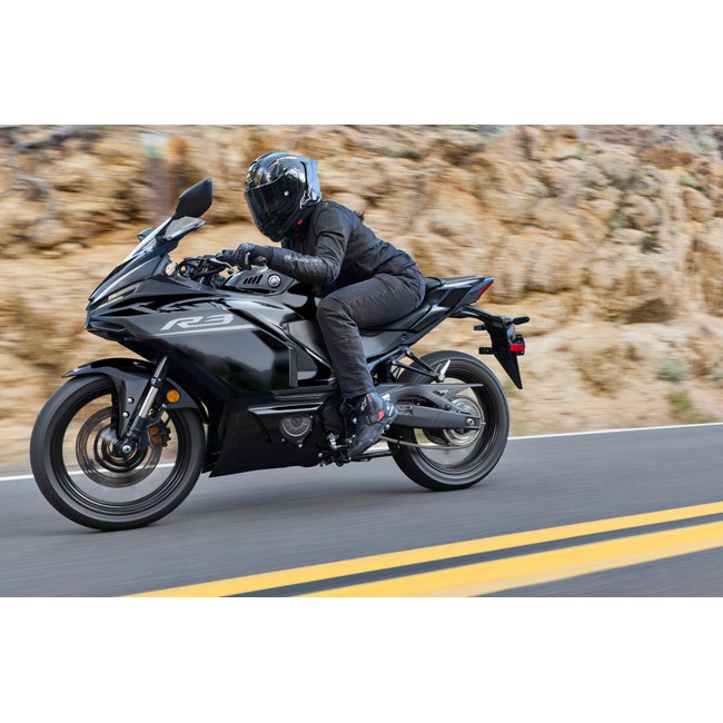 Yamaha R3